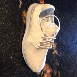 Brand new!! New Balance tennis shoes